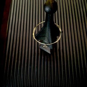 Sterling Silver Hammered Oval Twist Tie Bracelet.